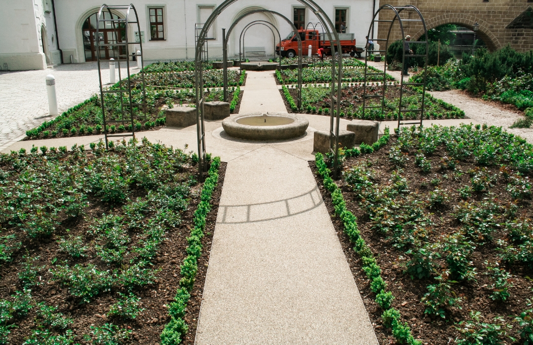 Terraway®-Gehwege durch Grünanlage