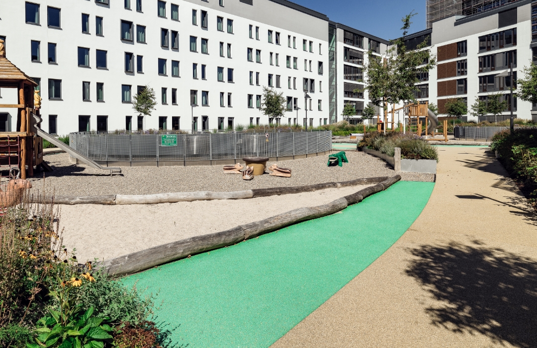 Dachterrasse des Milaneo-Centers Stuttgart mit Terraway®-Belag
